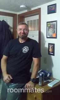 Roommate looking Omaha, NE, $700