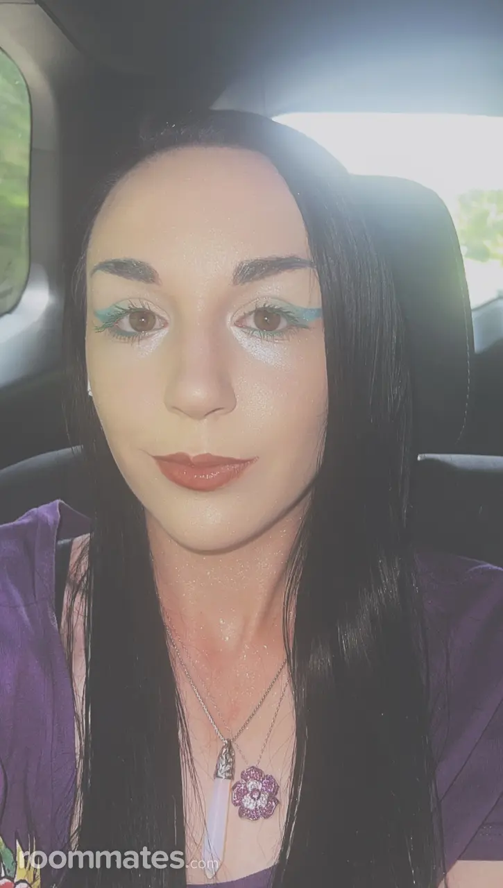 Profile photo 4 of 5