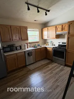 Room for rent in Lafayette, IN $490, house
