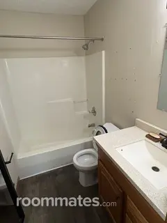 Room for rent in Lafayette, IN $490, house