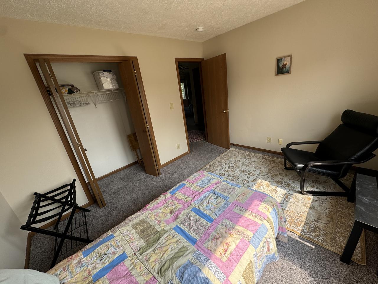 Profile photo 3 of 10