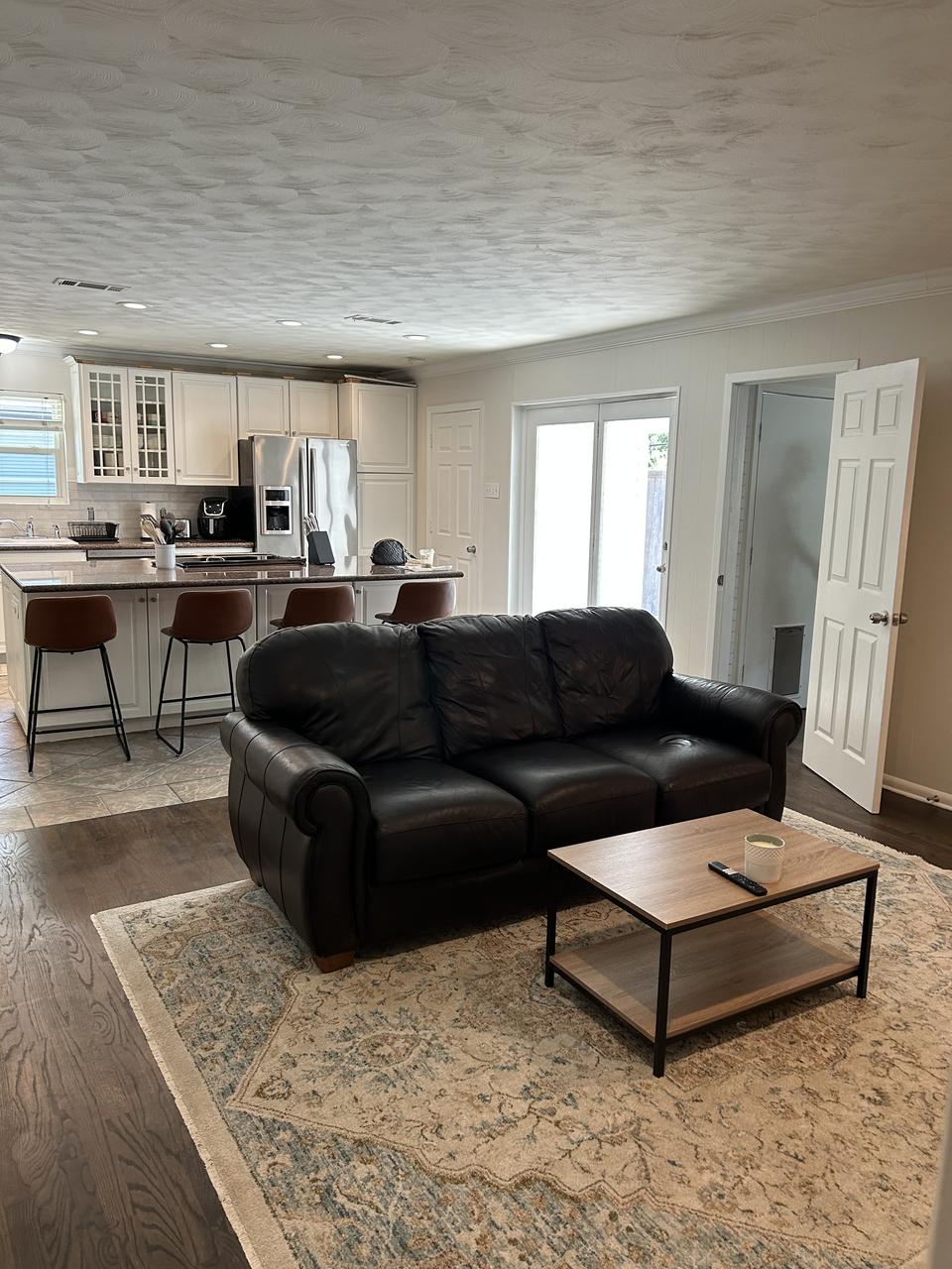 Profile photo 10 of 11