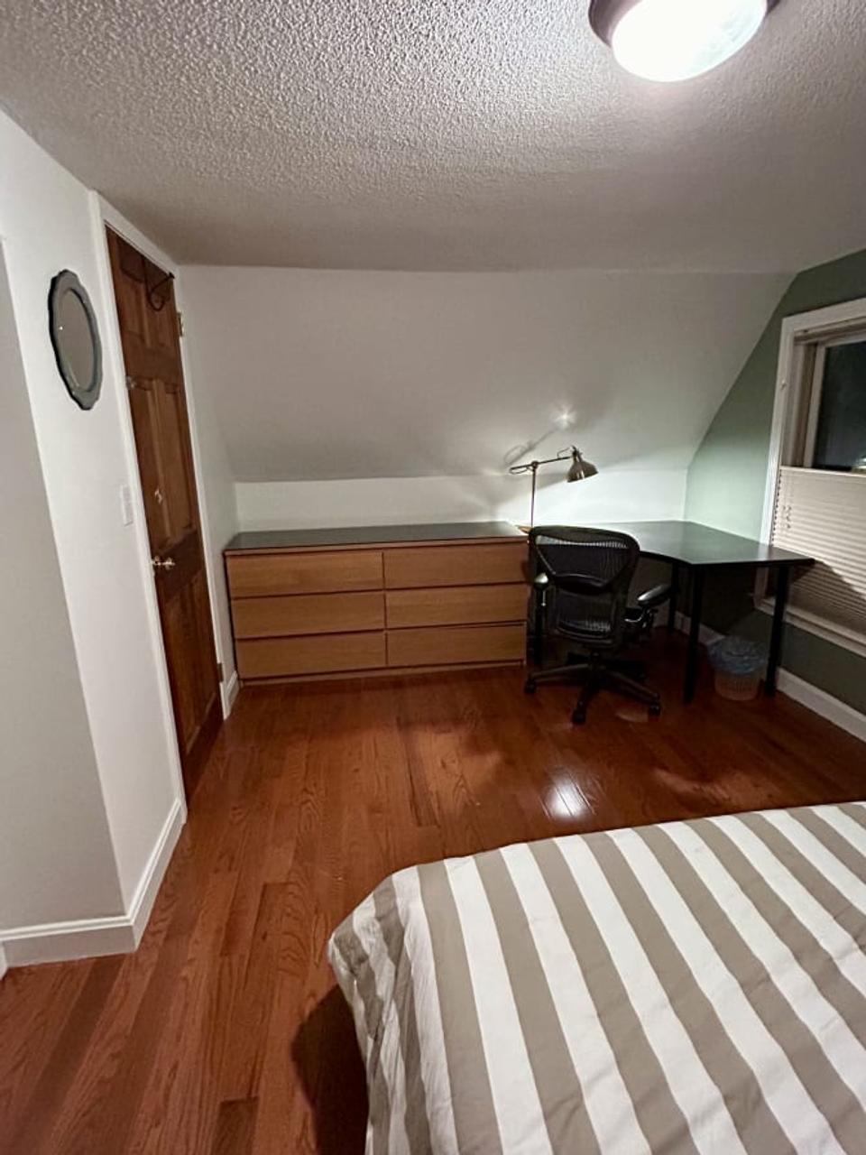 Profile photo 3 of 7