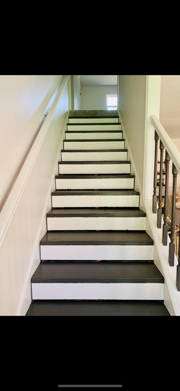 Profile photo 4 of 10