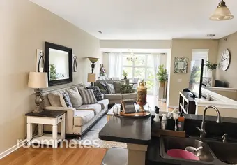 Room for rent in Walled Lake, MI $900, condo