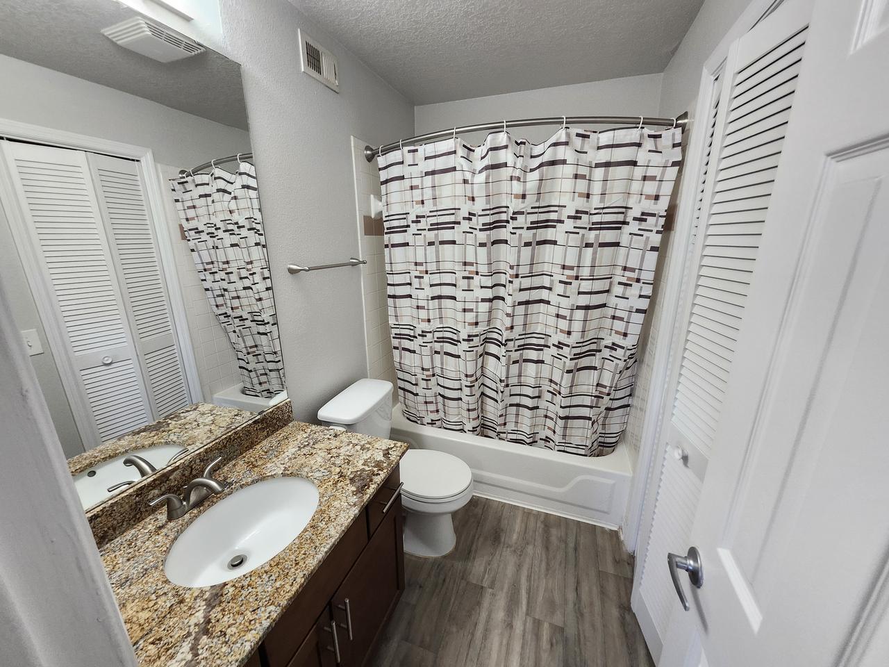 Profile photo 8 of 10