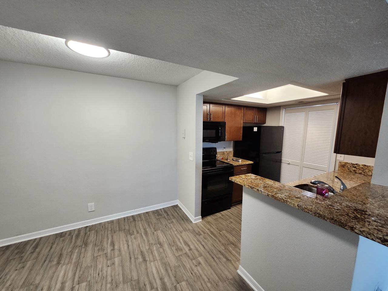 Profile photo 6 of 10