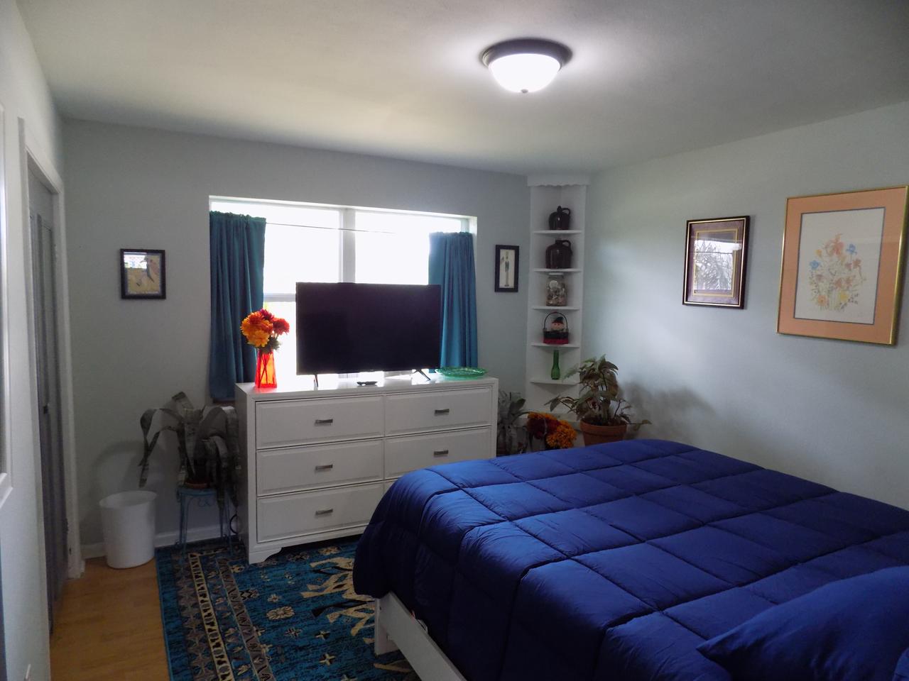 Profile photo 2 of 14