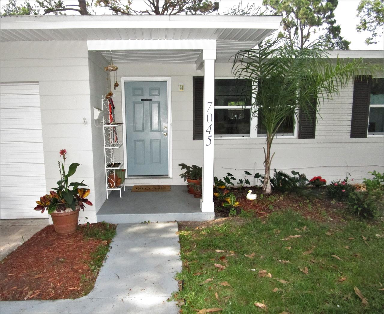 Profile photo 1 of 14