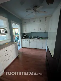 Room for rent in Greensboro, NC $600, house
