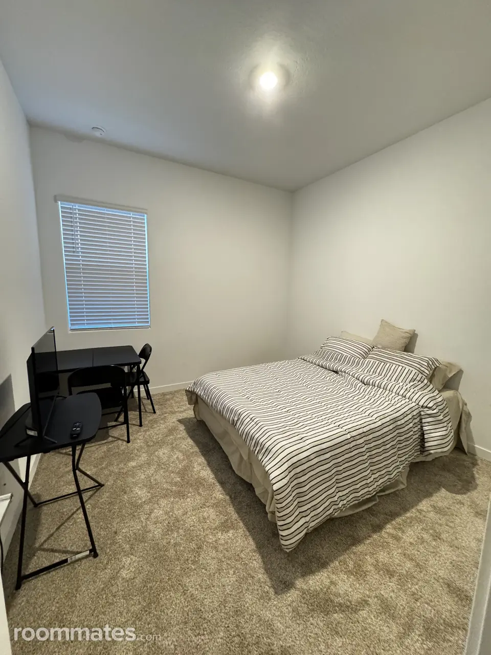 Profile photo 3 of 7