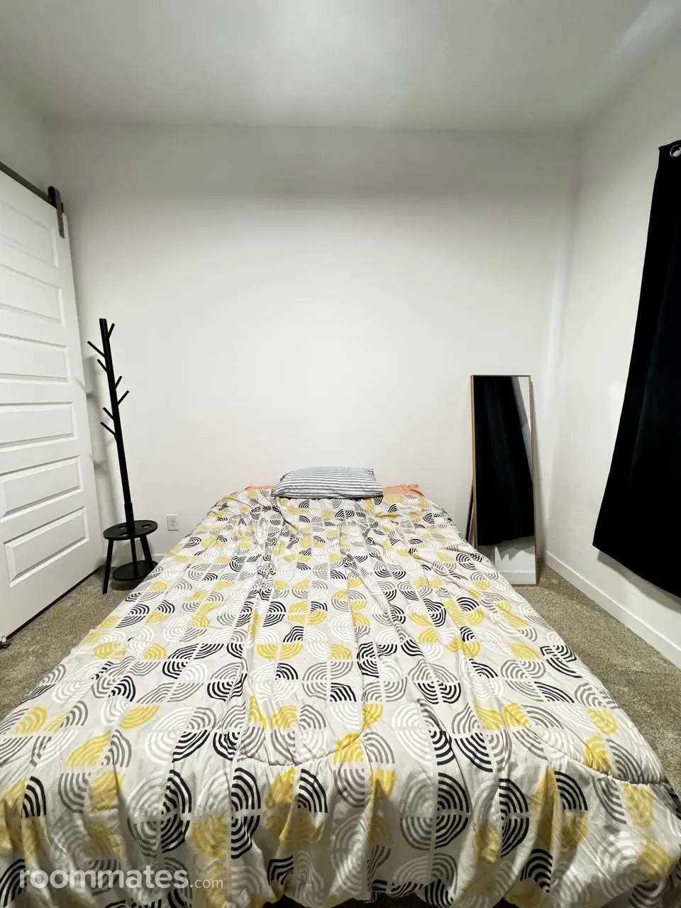 Profile photo 2 of 3