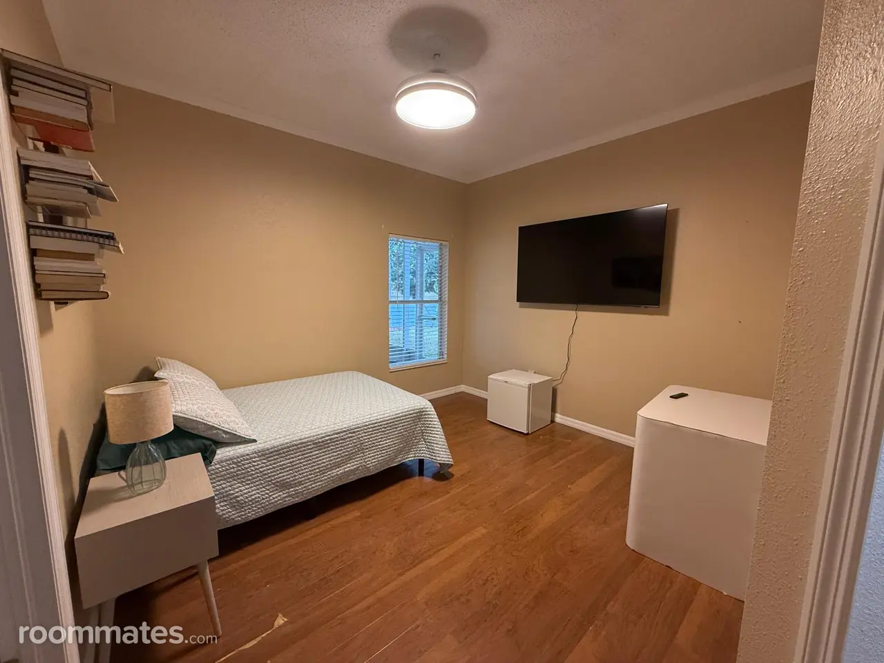 Profile photo 2 of 11