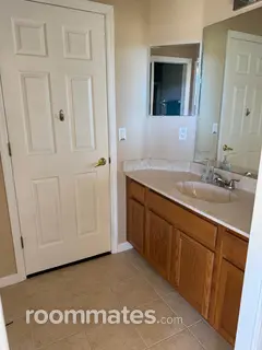 Room for rent in Holiday, FL $1100, house