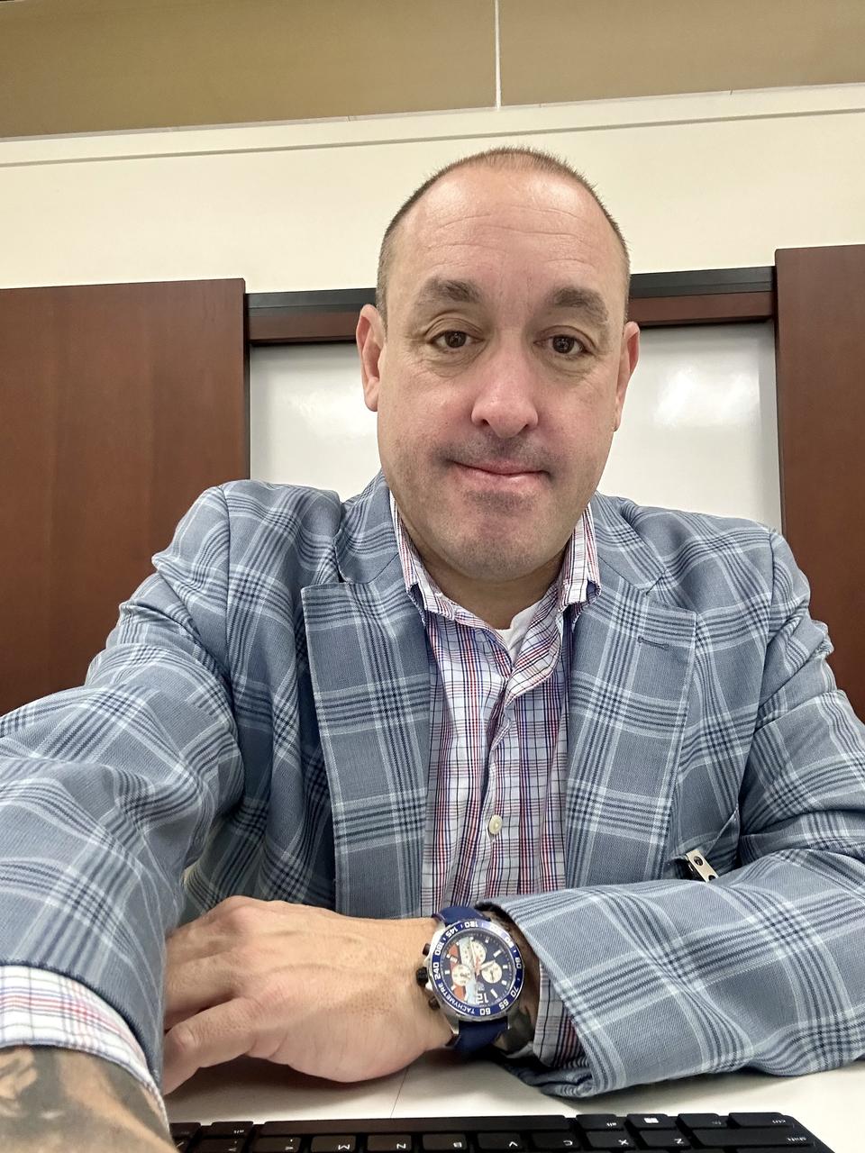 Profile photo 7 of 7