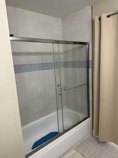 Room for rent in Lake Mary, FL $1000, house