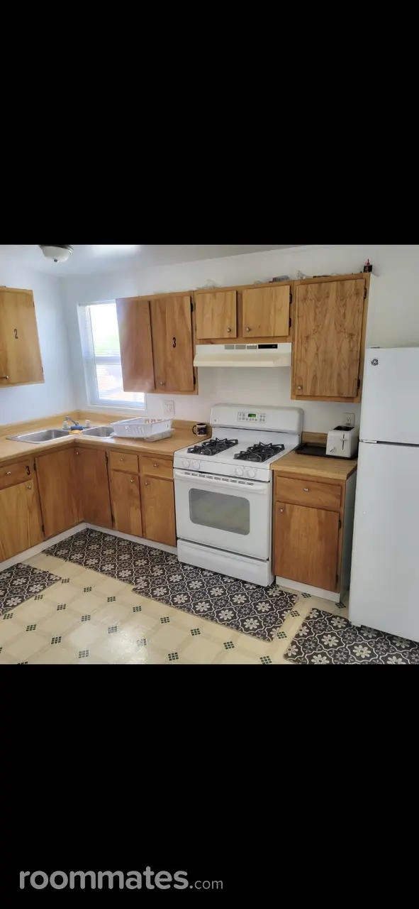 Profile photo 3 of 10