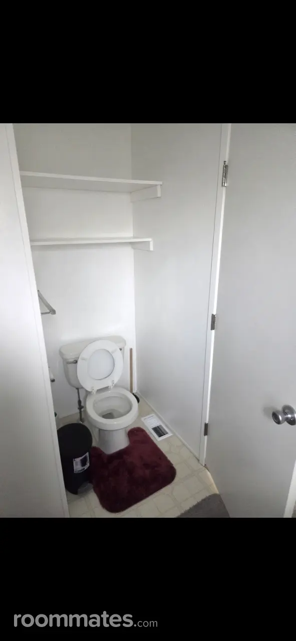 Profile photo 7 of 10