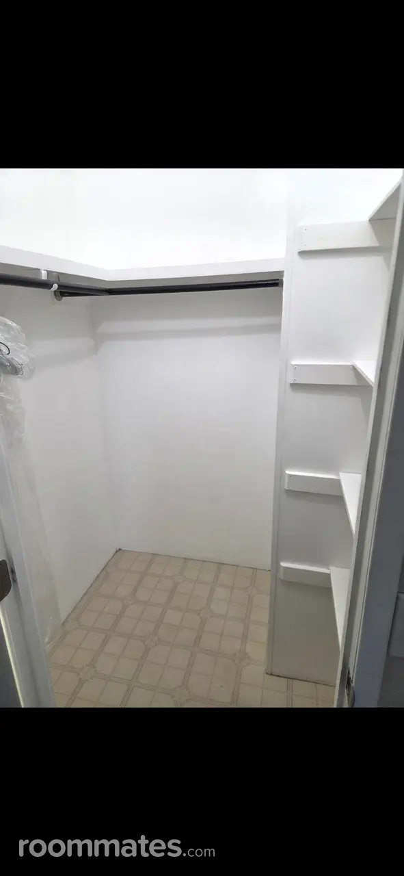 Profile photo 4 of 10