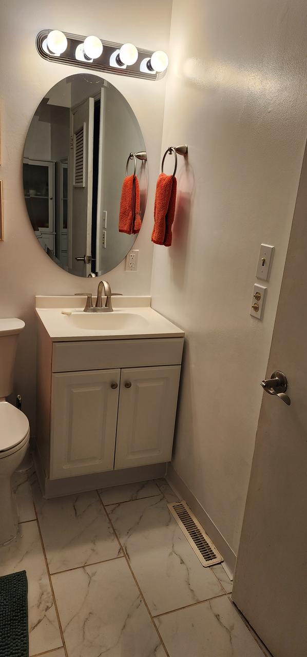 Profile photo 4 of 7