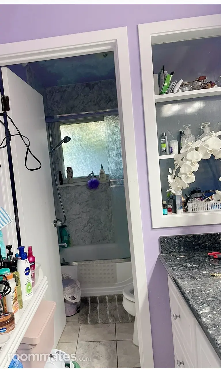 Profile photo 4 of 11