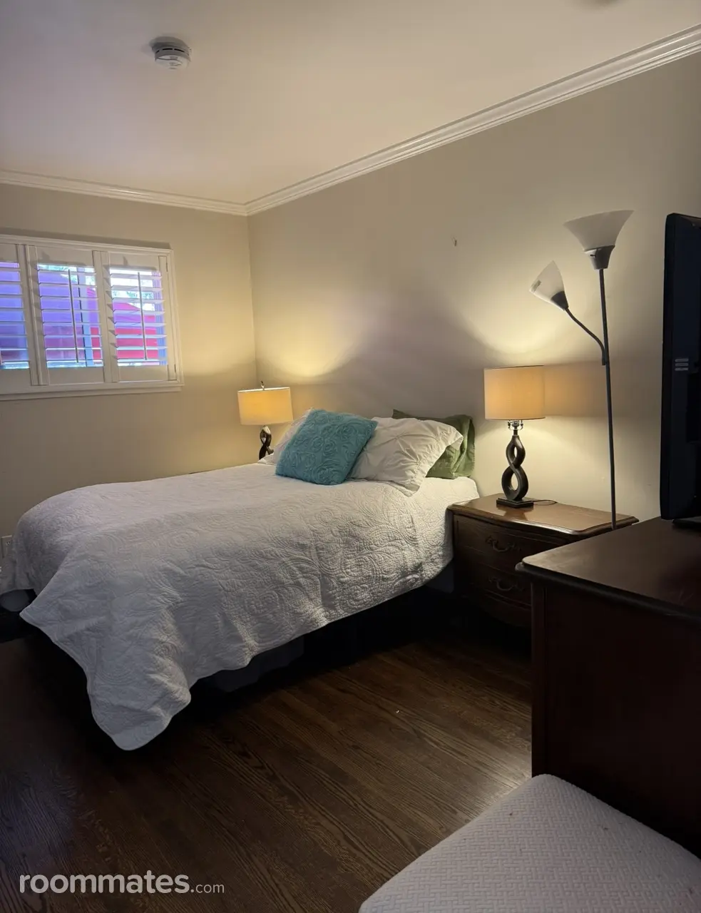 Profile photo 5 of 8