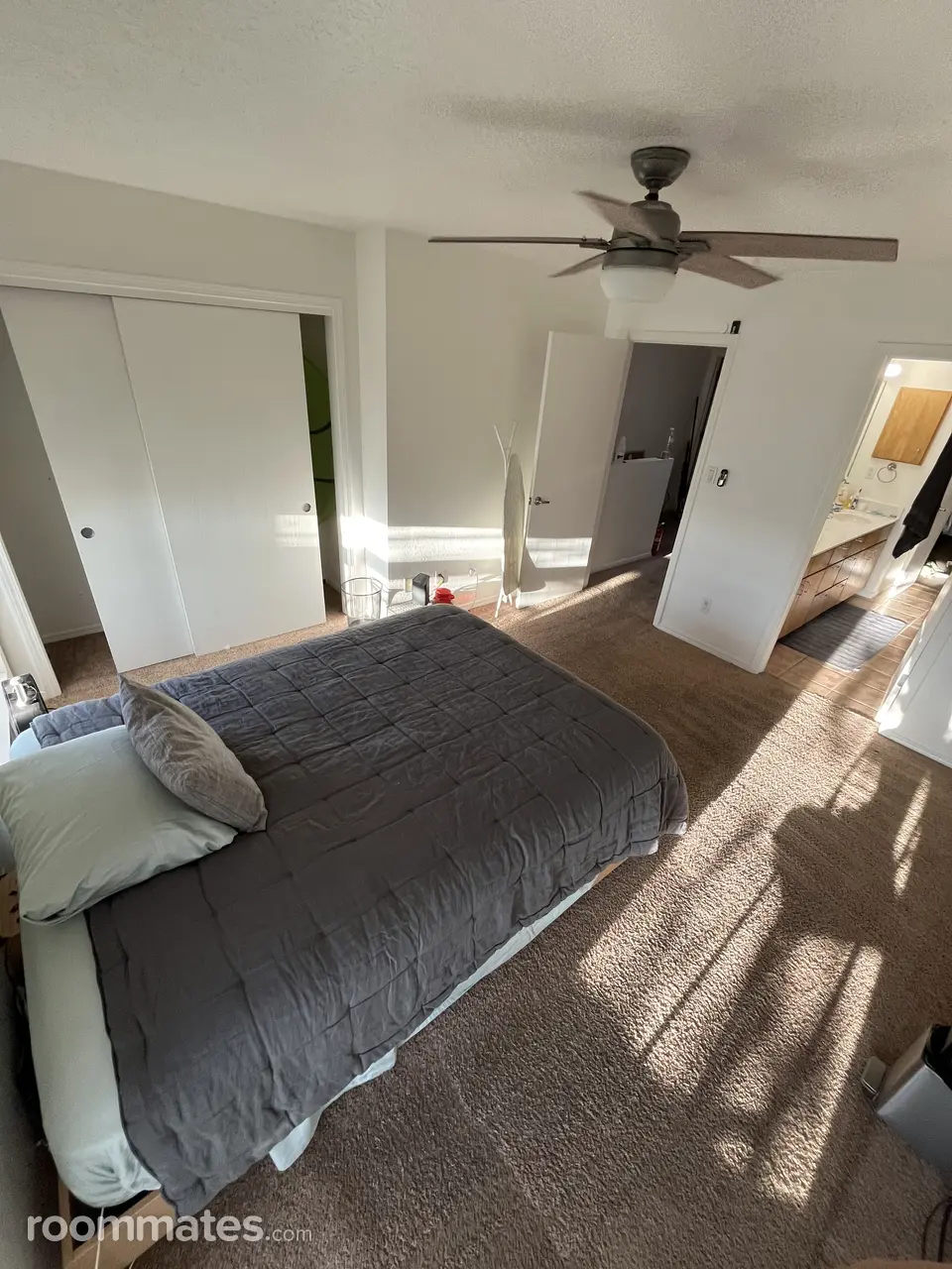 Profile photo 6 of 10