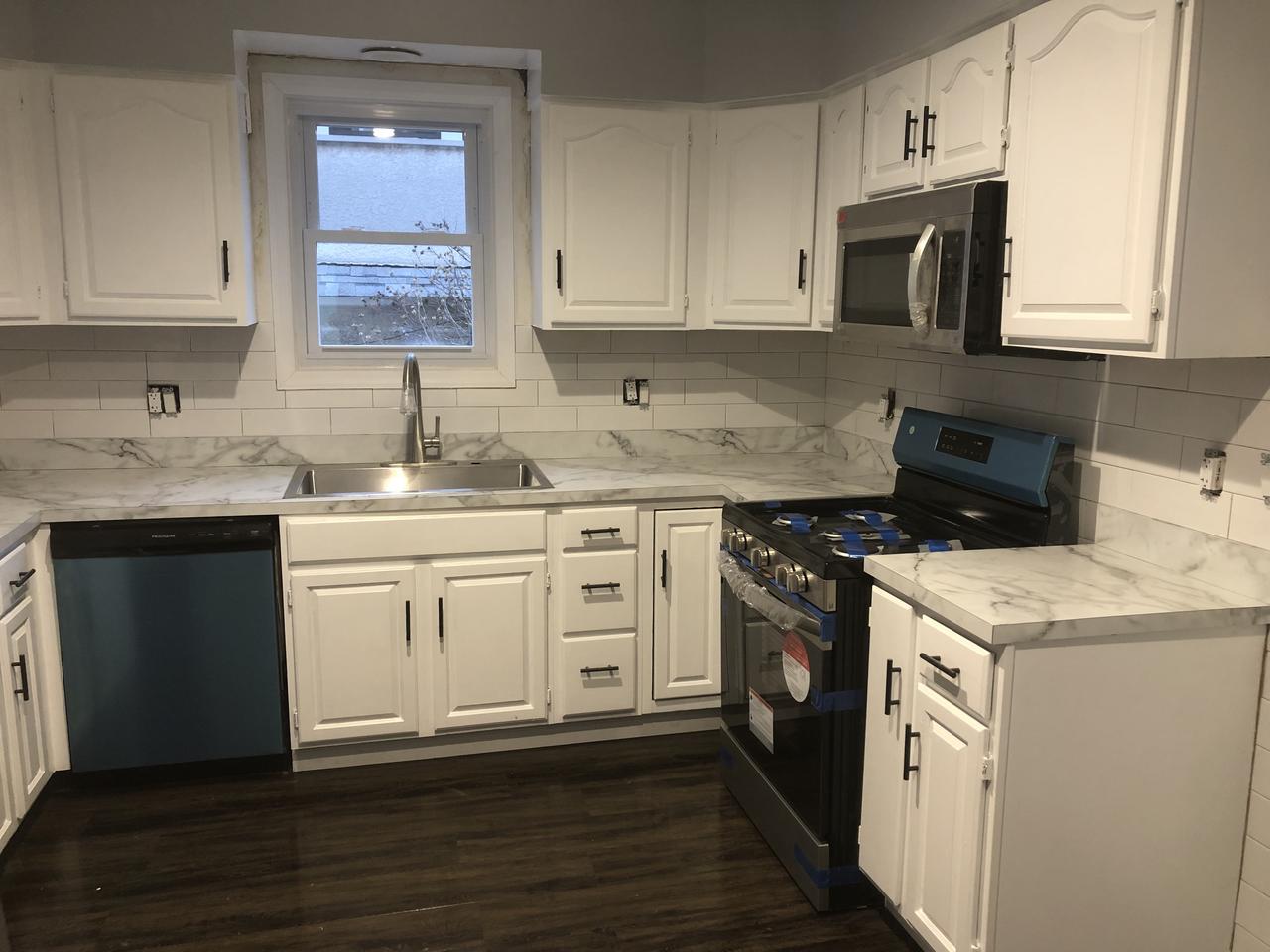 Profile photo 4 of 5