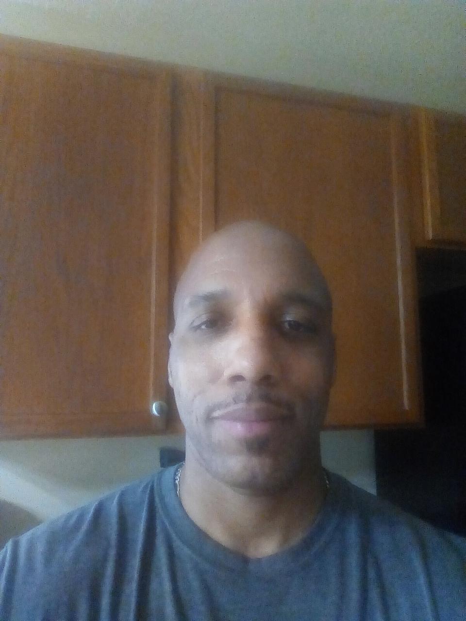 Profile photo 1 of 4