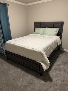 Room for rent in Newnan, GA $700, house