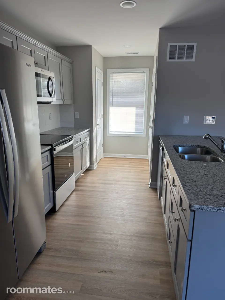 Profile photo 3 of 5