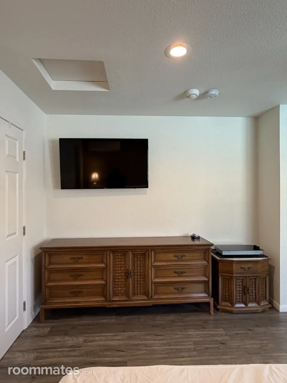 Profile photo 12 of 20