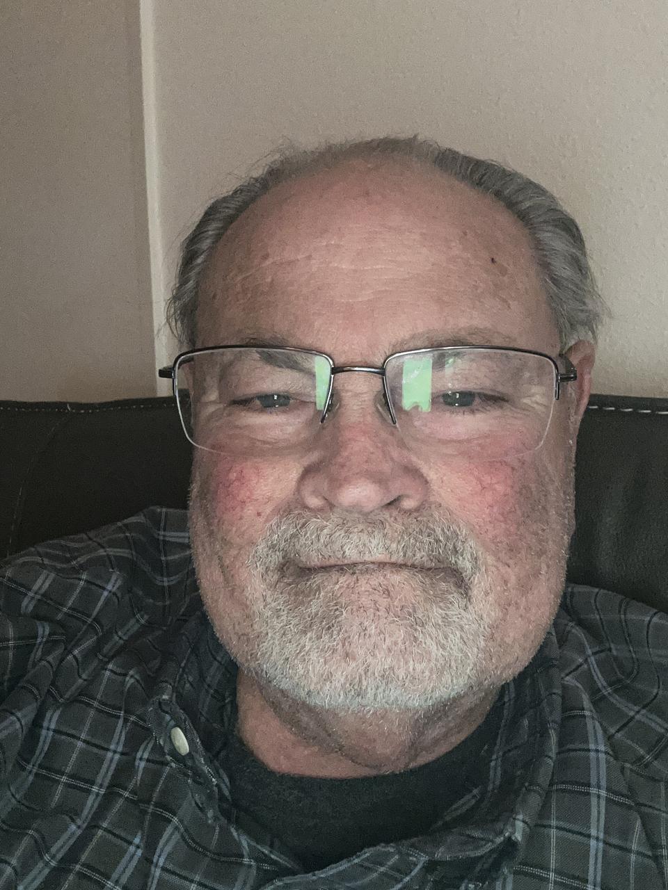 Profile photo 7 of 7