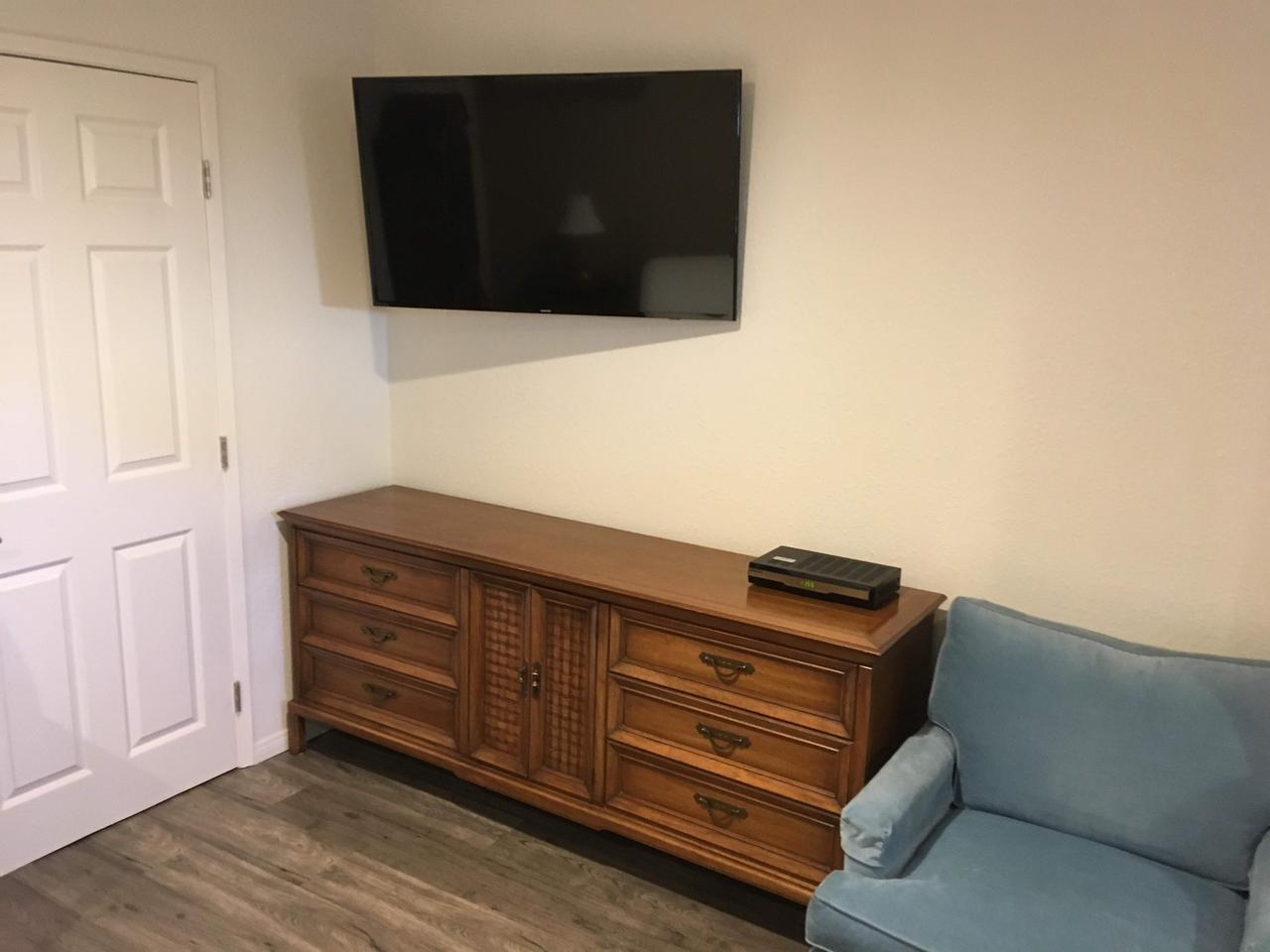 Profile photo 4 of 7