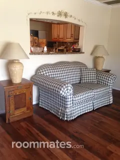 Room for rent in Winnetka, CA $850, house