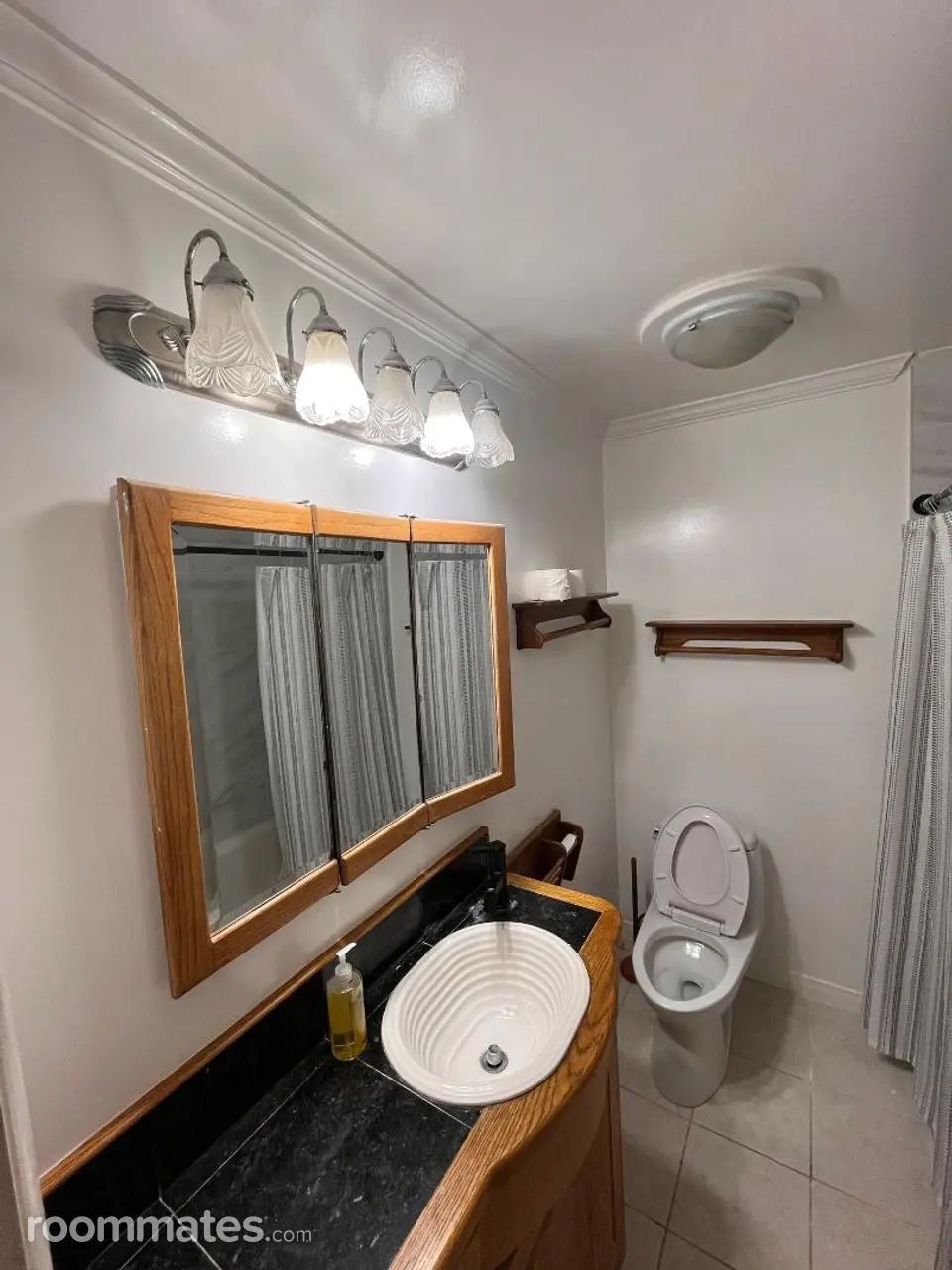 Profile photo 10 of 11