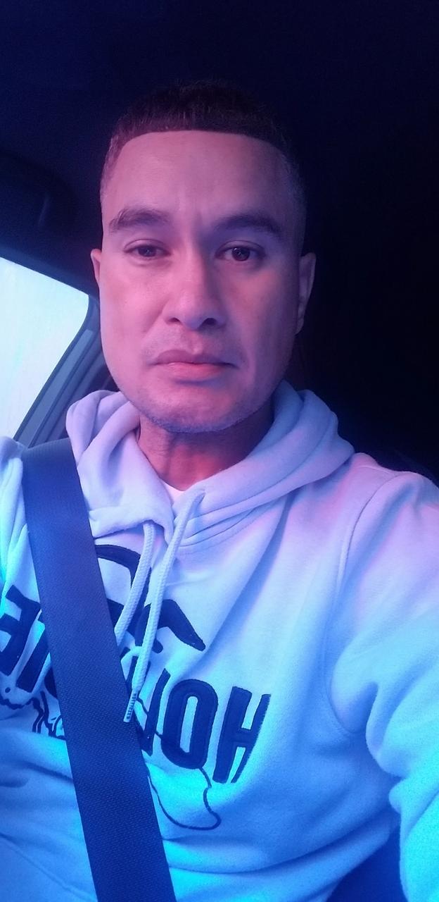 Profile photo 4 of 4