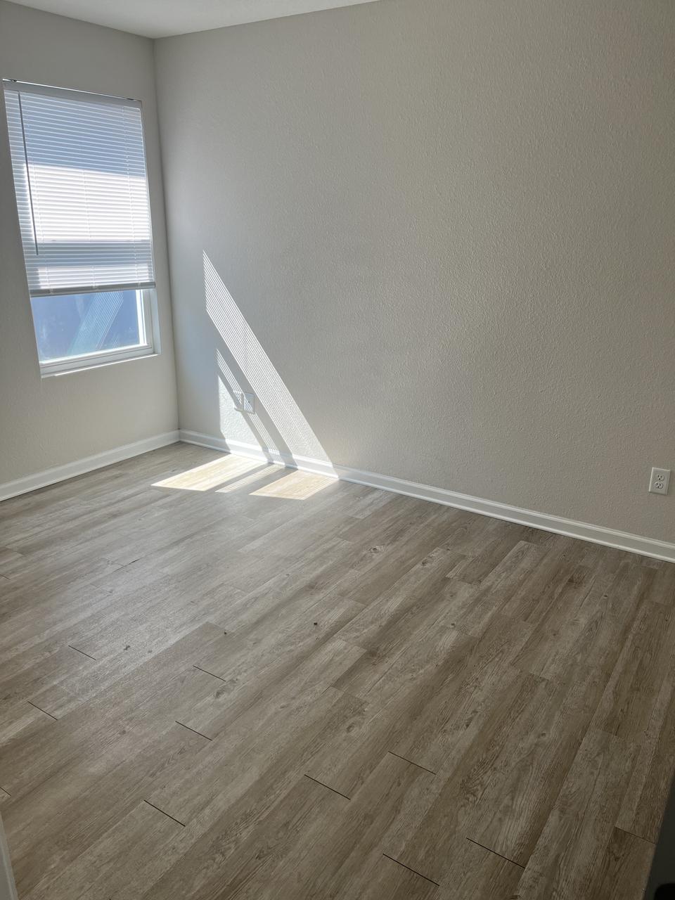 Profile photo 11 of 19