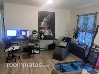 Room for rent in Jacksonville, FL $800, house