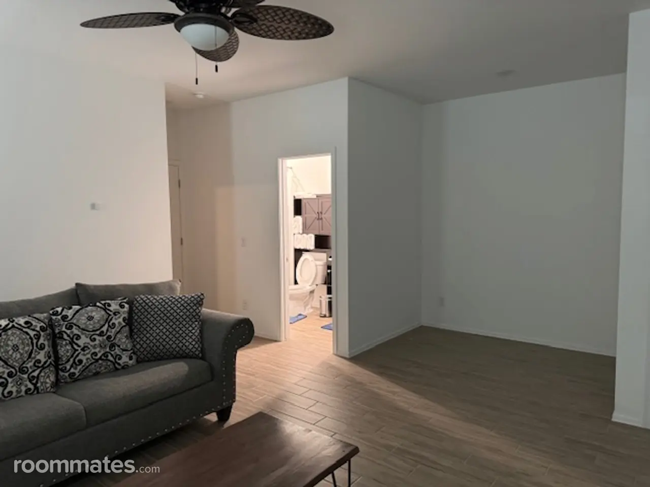 Profile photo 4 of 21