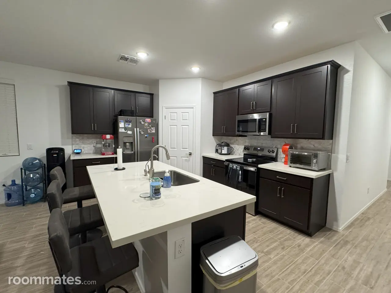 Profile photo 17 of 21