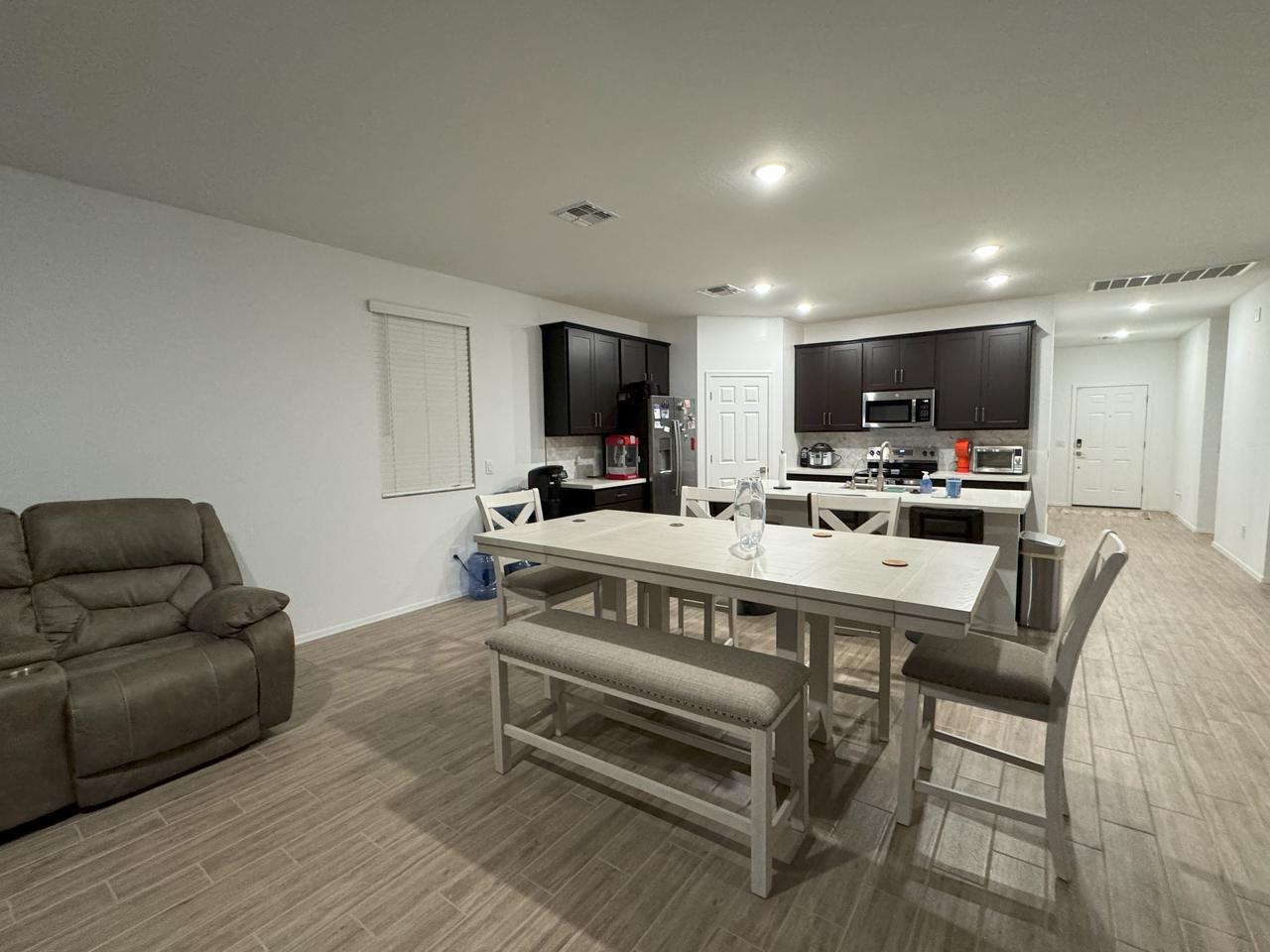 Profile photo 9 of 21