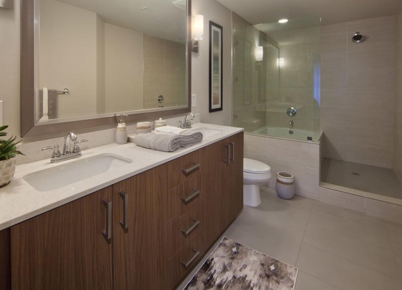 Profile photo 4 of 11