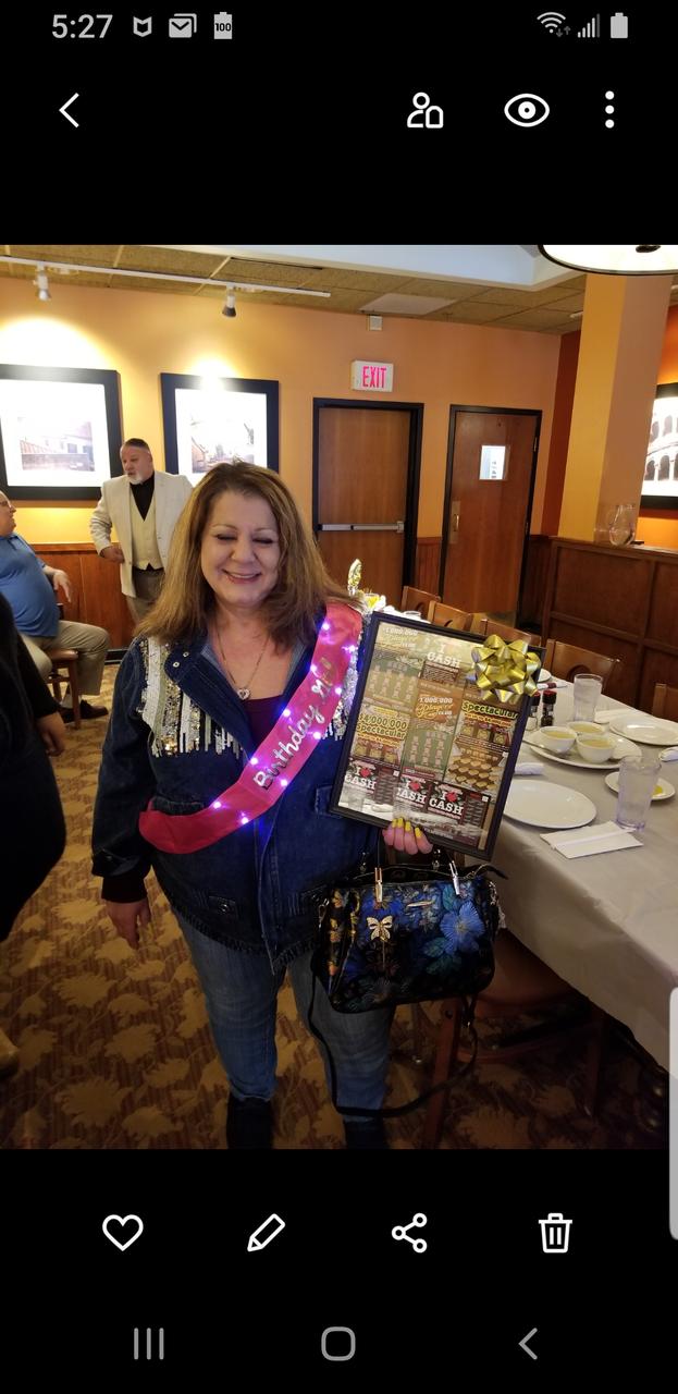 Profile photo 10 of 10