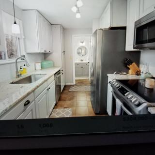 Room for rent in Attleboro, MA $1100, townhouse