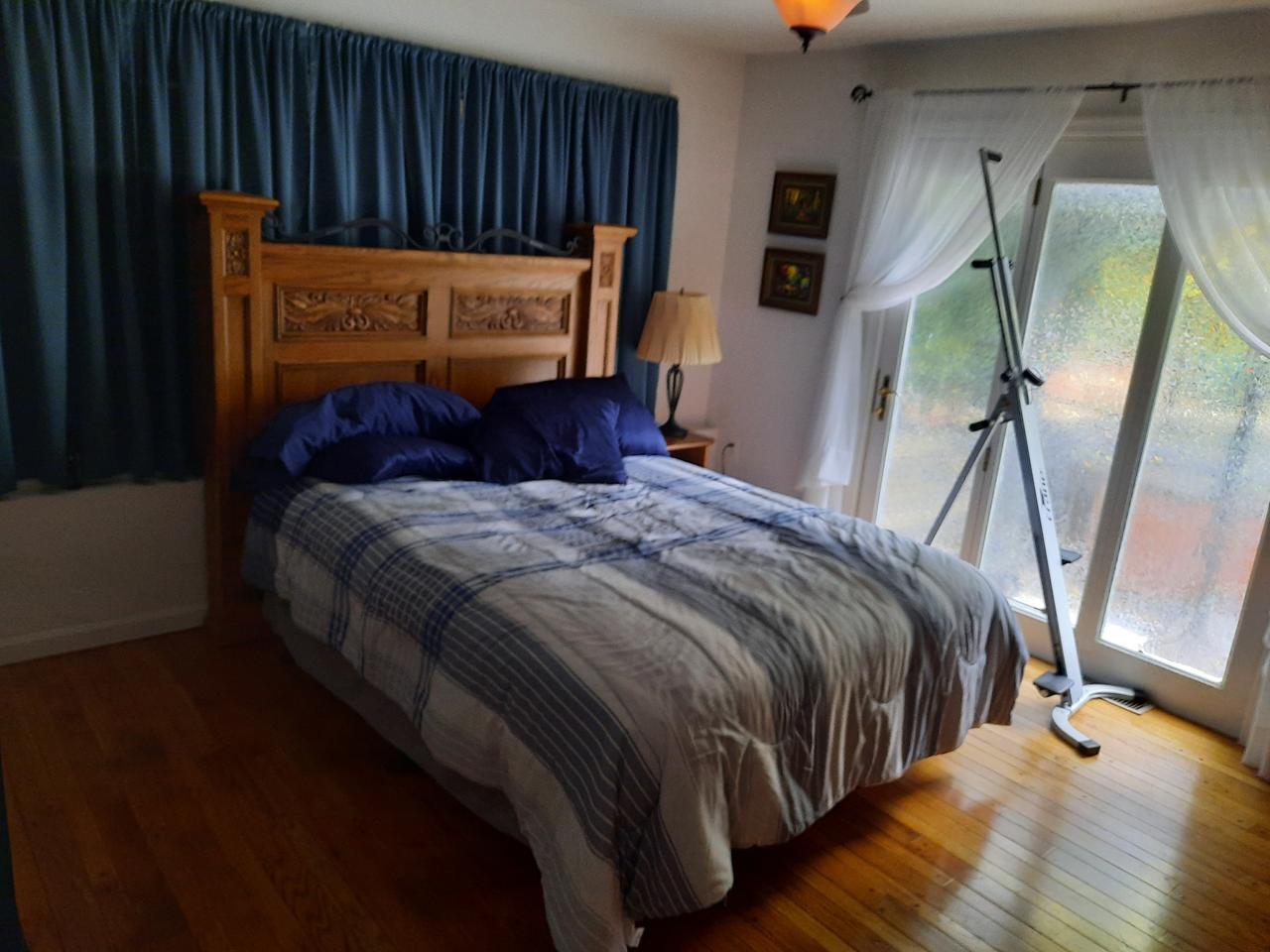 Profile photo 7 of 8