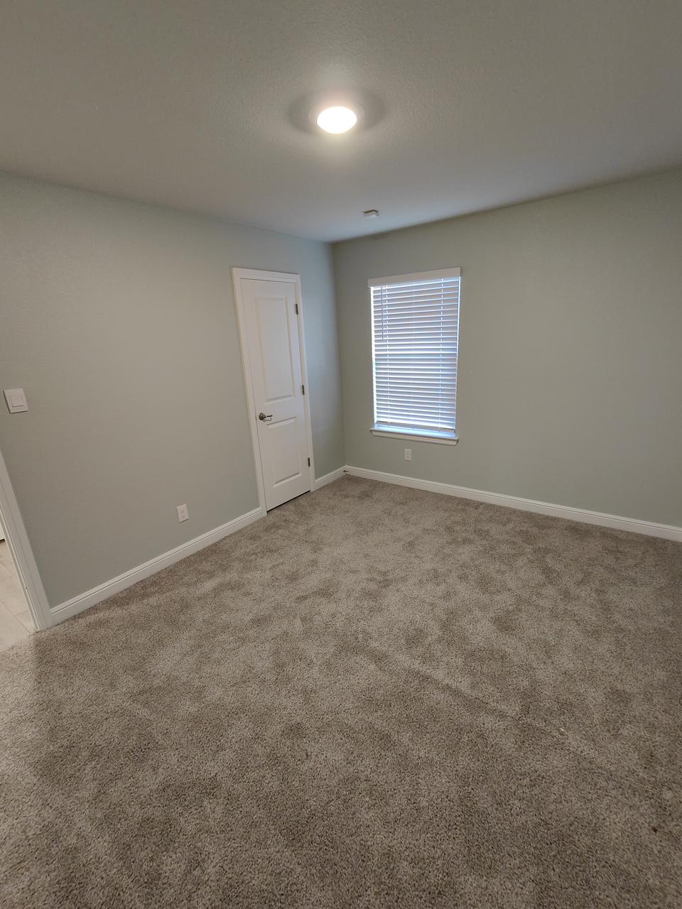 Profile photo 4 of 8