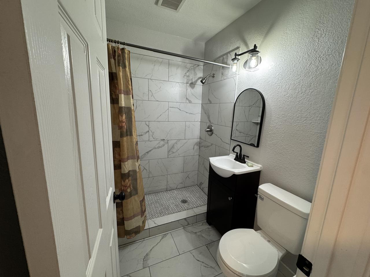 Profile photo 5 of 8