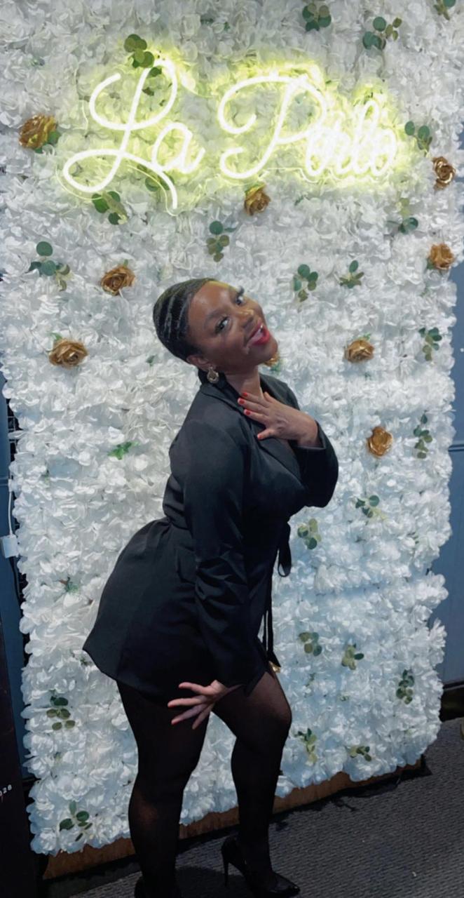 Profile photo 11 of 11