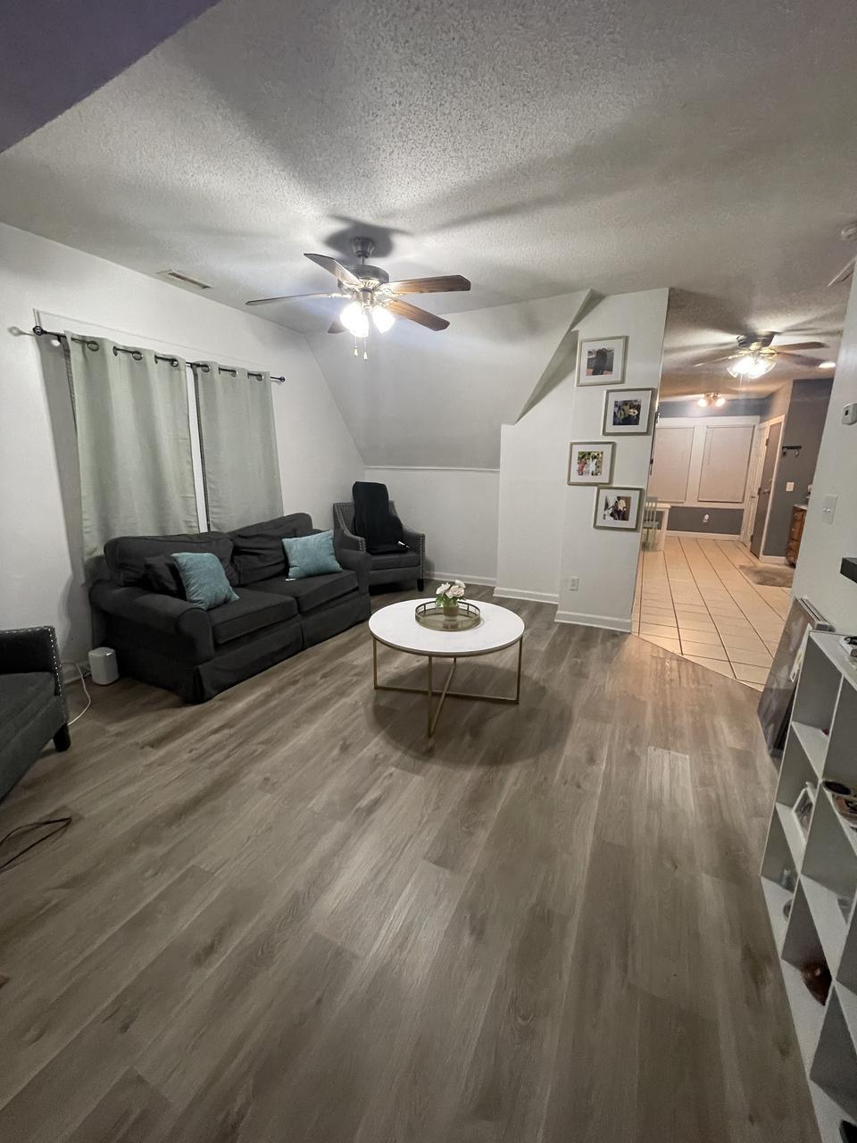 Profile photo 1 of 11